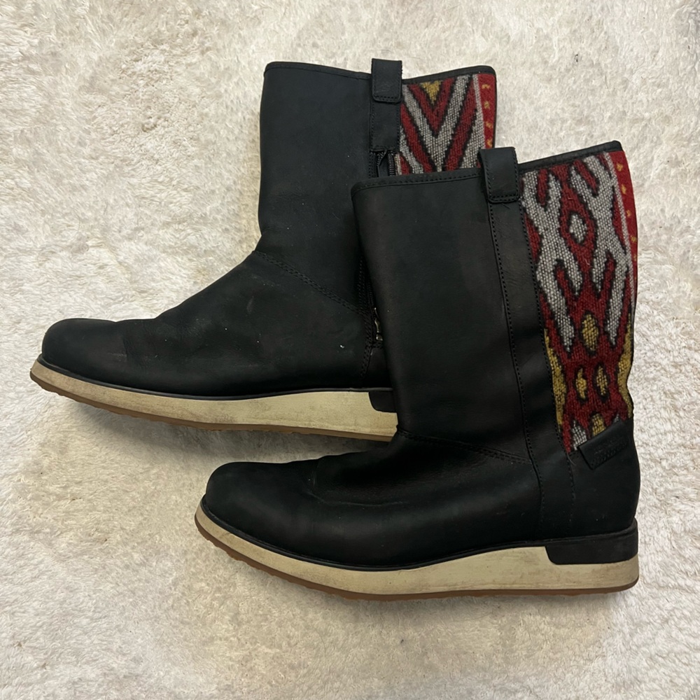 Merrell Black and Red Women's Winter Boots